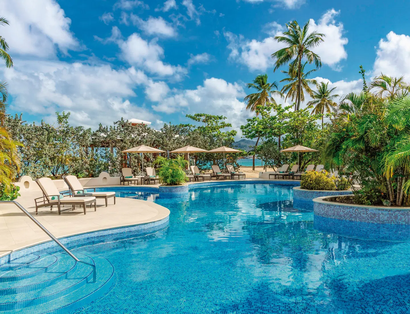 Spice Island Beach Resort OUTDOOR_POOL