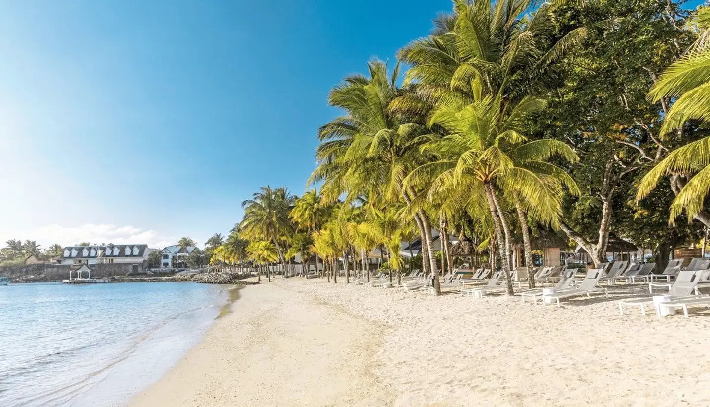 The Ravenala Attitude BEACH