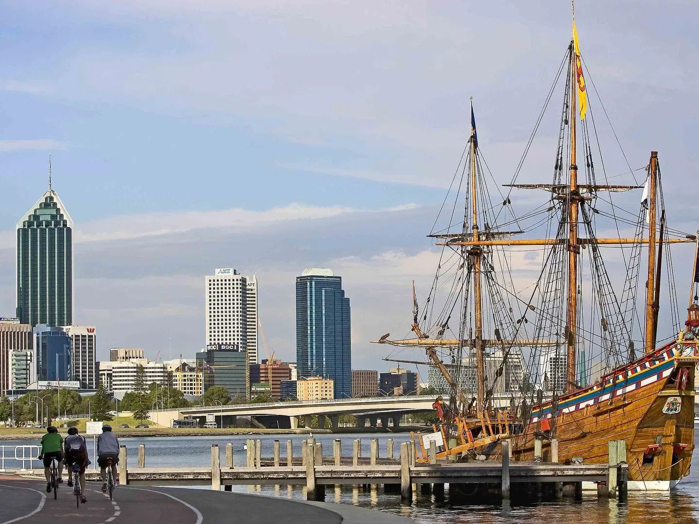 ibis Perth LANDSCAPE