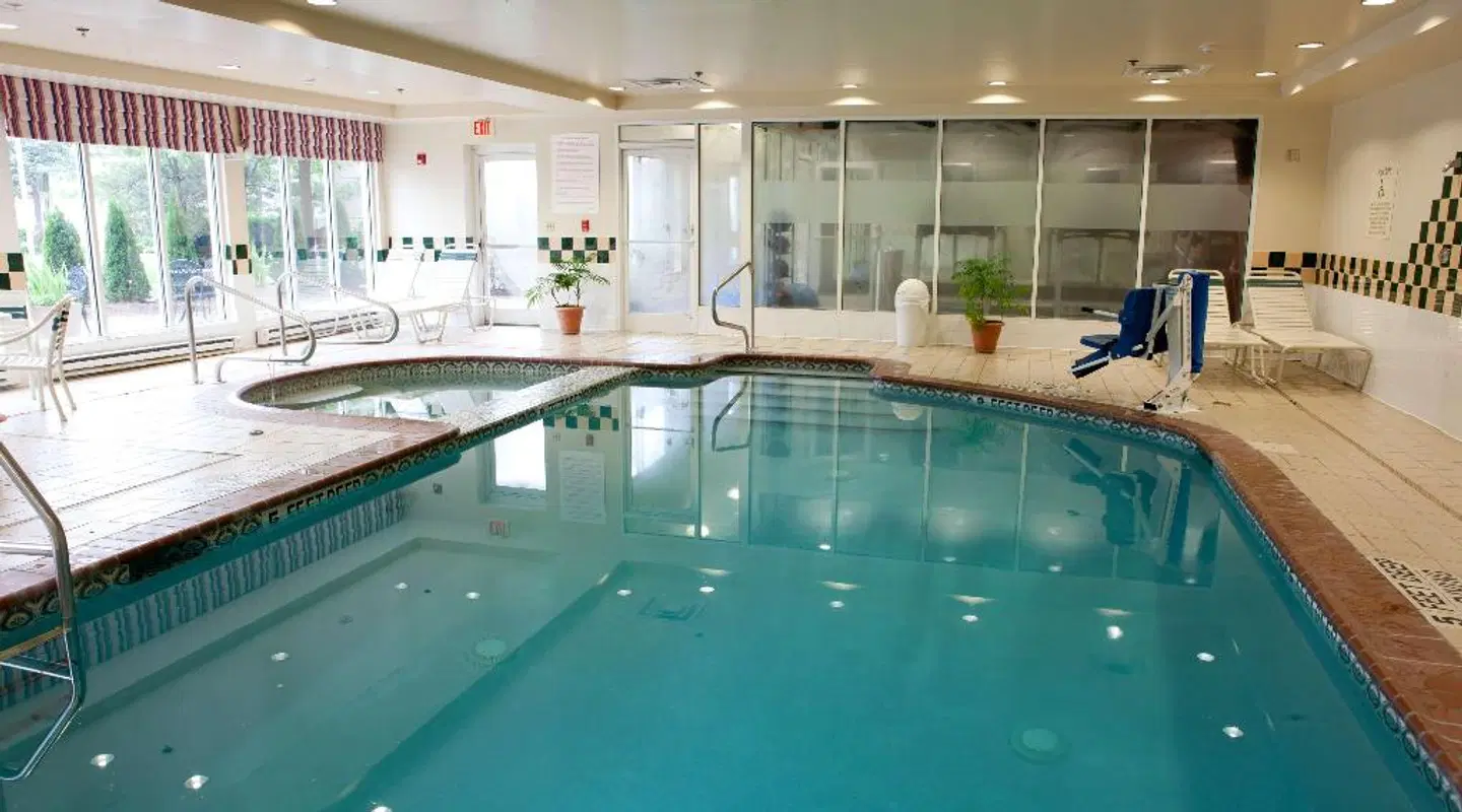 Hilton Garden Inn Secaucus/Meadowlands Hallenbad