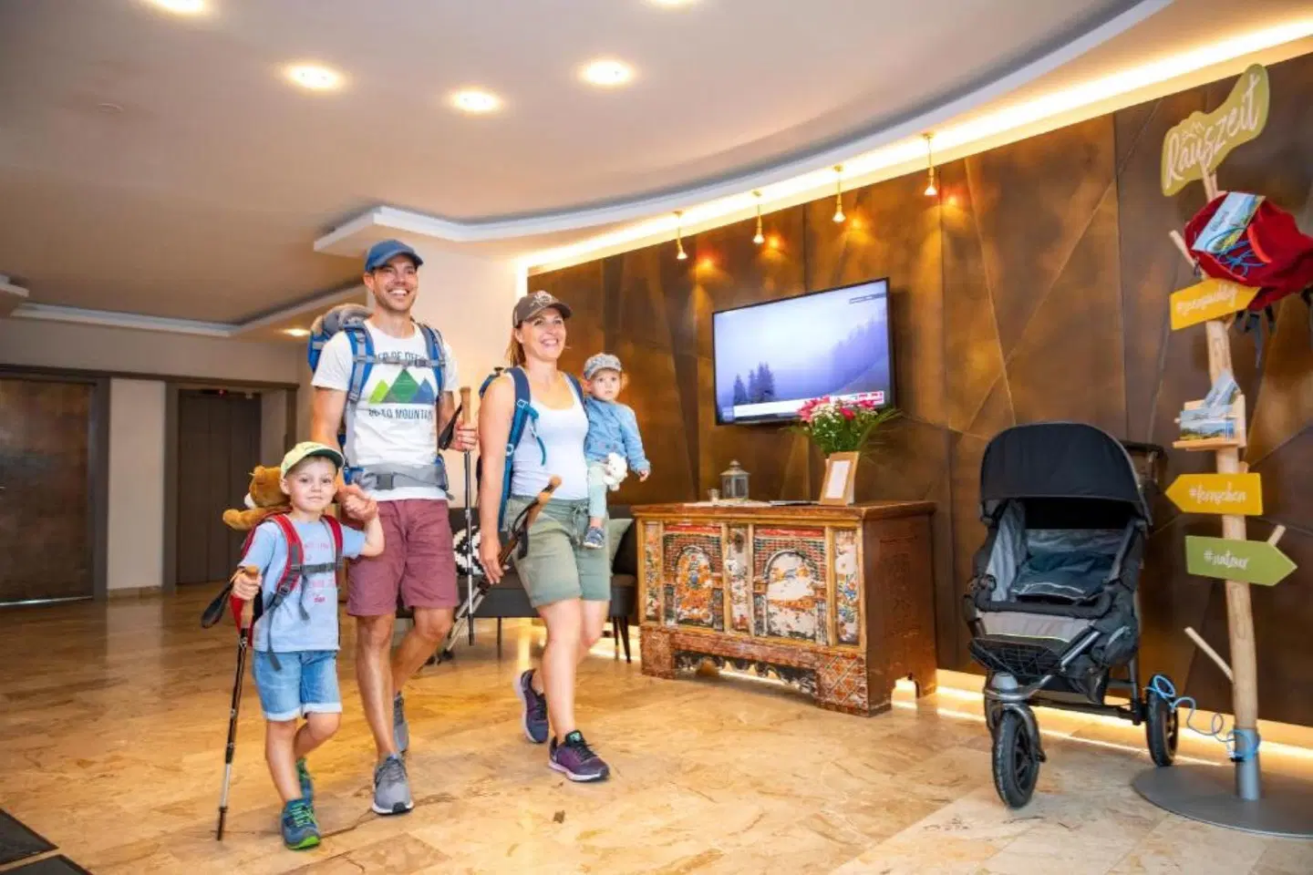 JUFA Alpenhotel PEOPLE