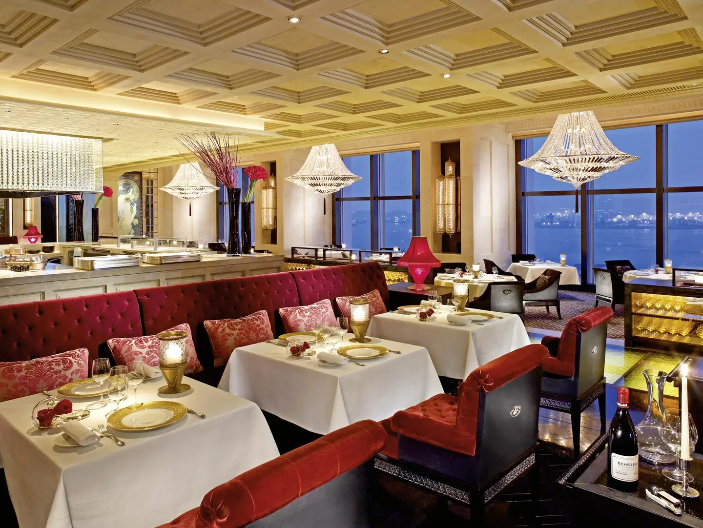 Four Seasons Hong Kong Restaurant