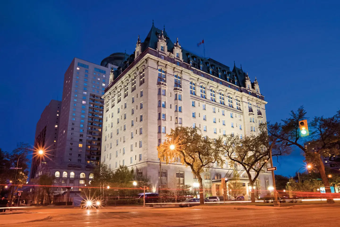 The Fort Garry Hotel EXTERIOR