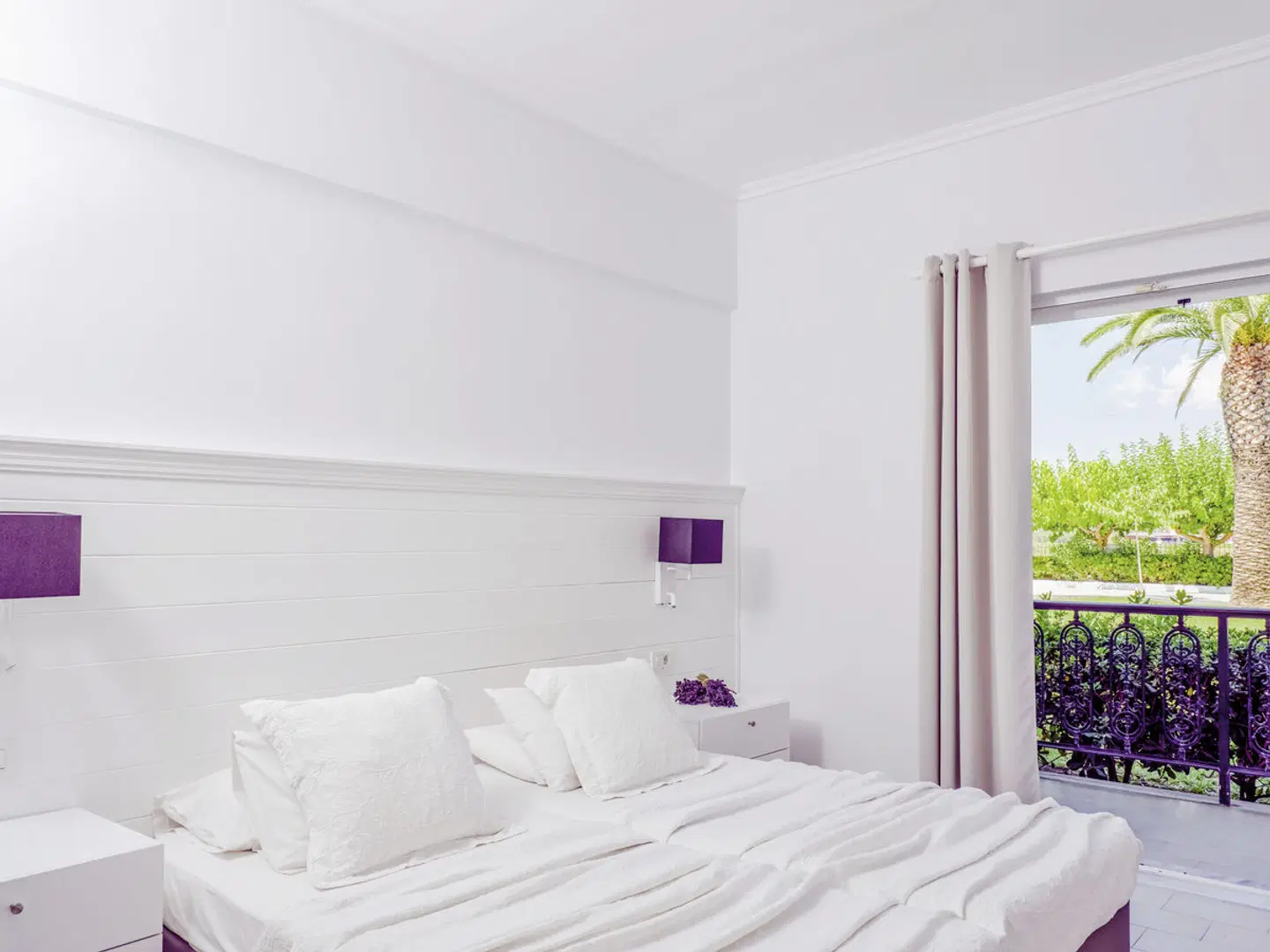 Sirocco ROOM_EXAMPLE