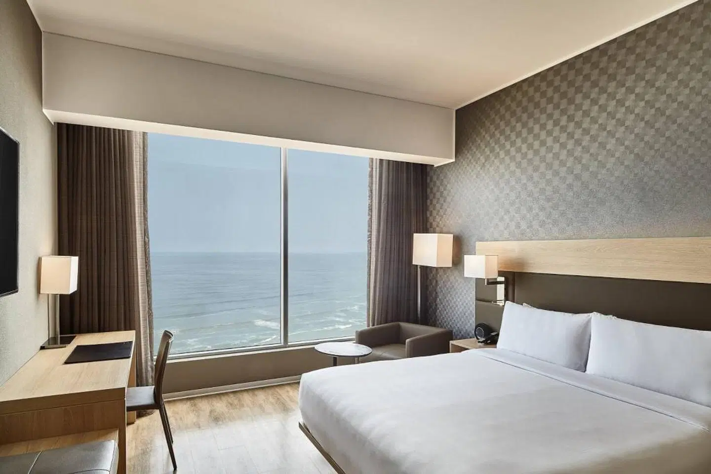 AC Hotel by Marriott Lima Miraflores ROOM_EXAMPLE