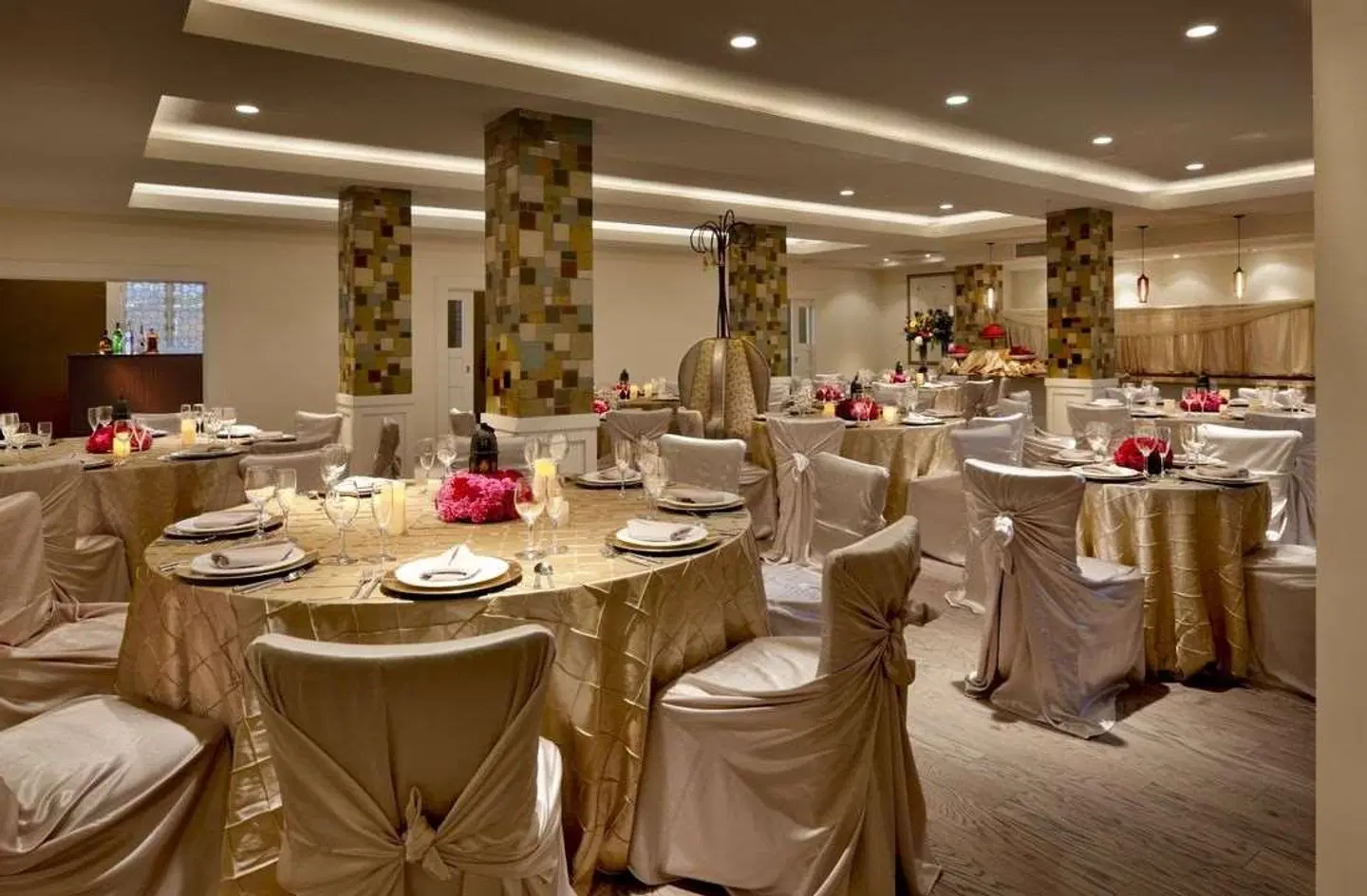 Hotel Parq Central Restaurant