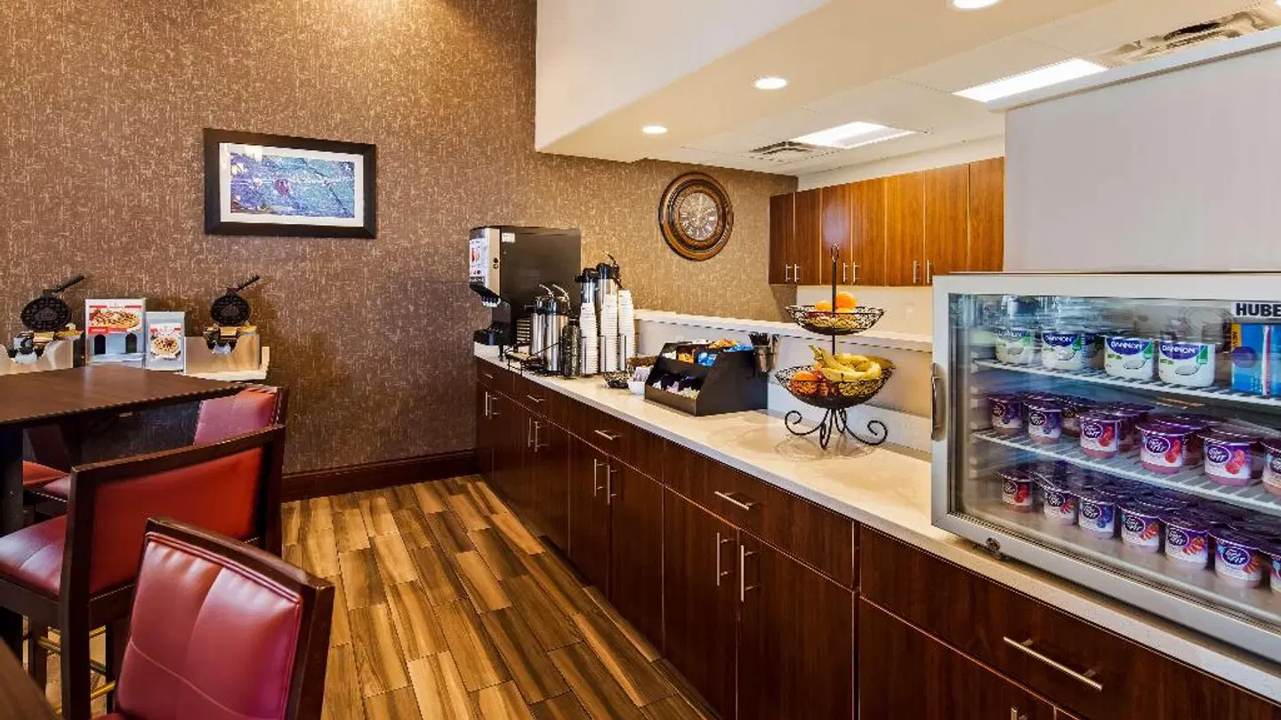 Best Western Plus Executive Suites Albuquerque Restaurant