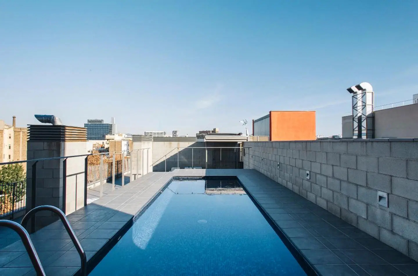 Barcelona Apartment Republica OUTDOOR_POOL