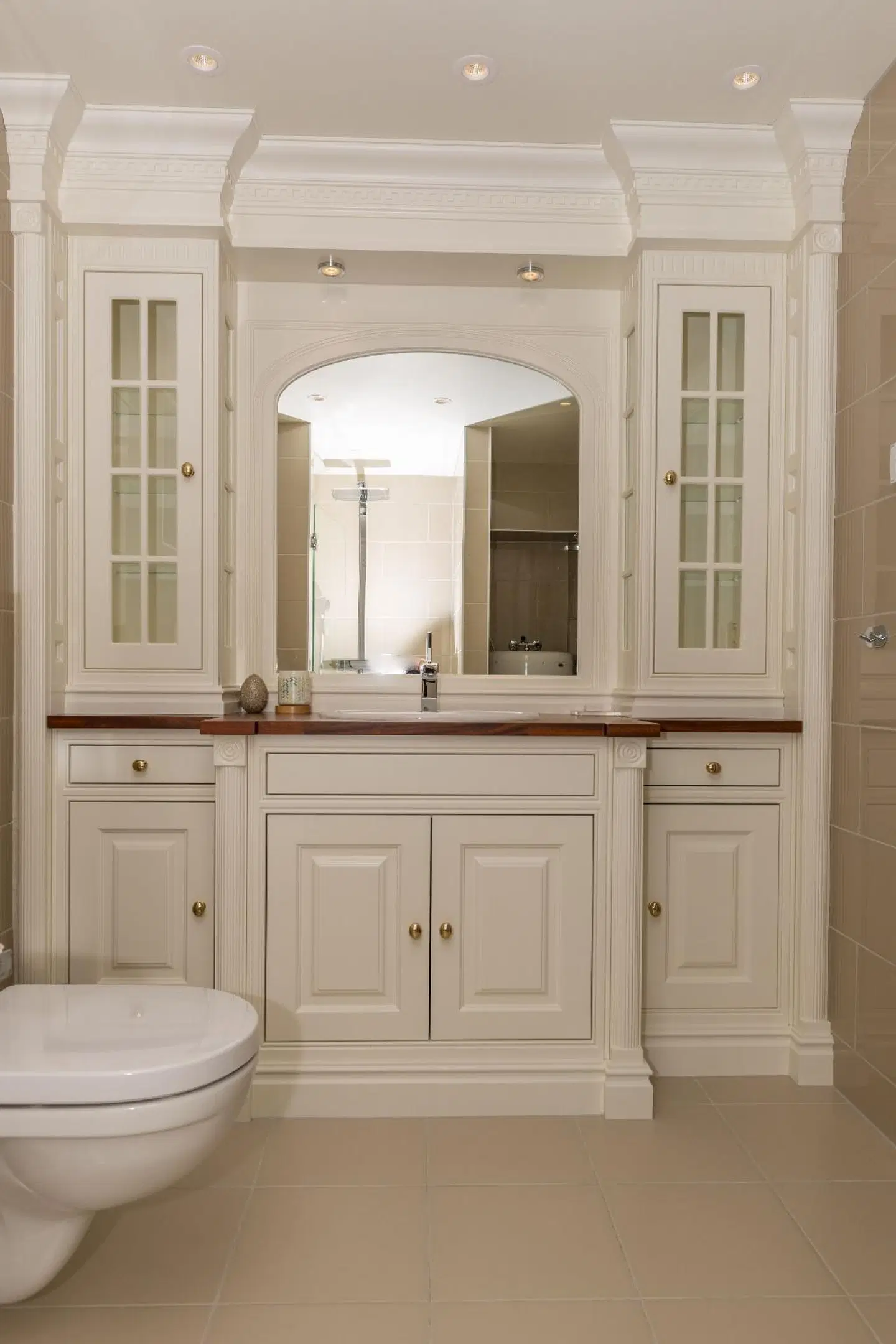 Rorbuanlegget Svolvær Havn Badezimmer