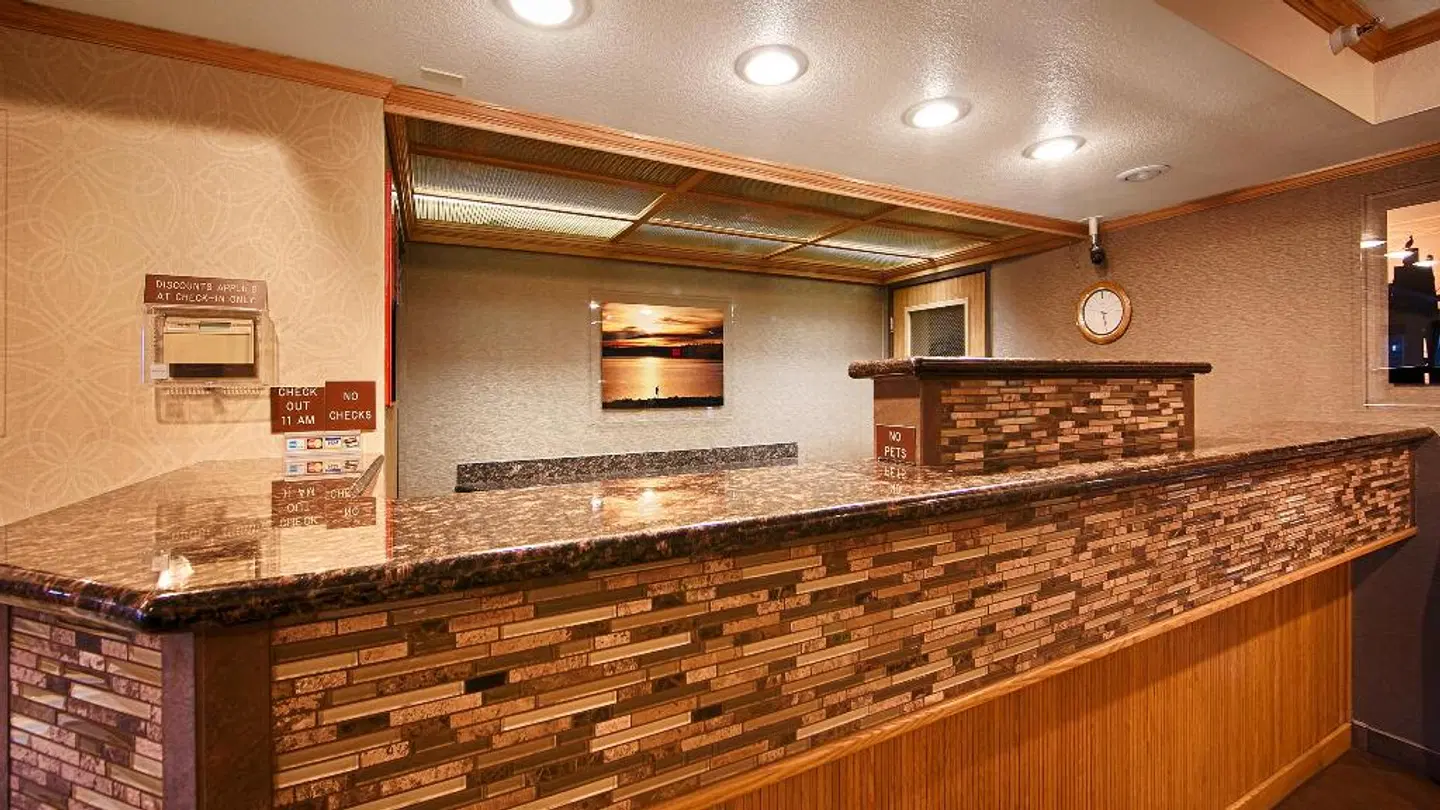 Best Western PLUS Landmark Inn HEALTH_BEAUTY