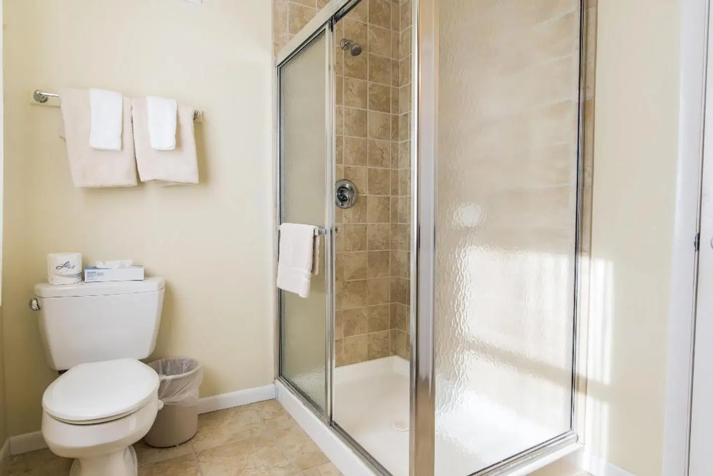 The Beach Club on Madison Avenue Badezimmer