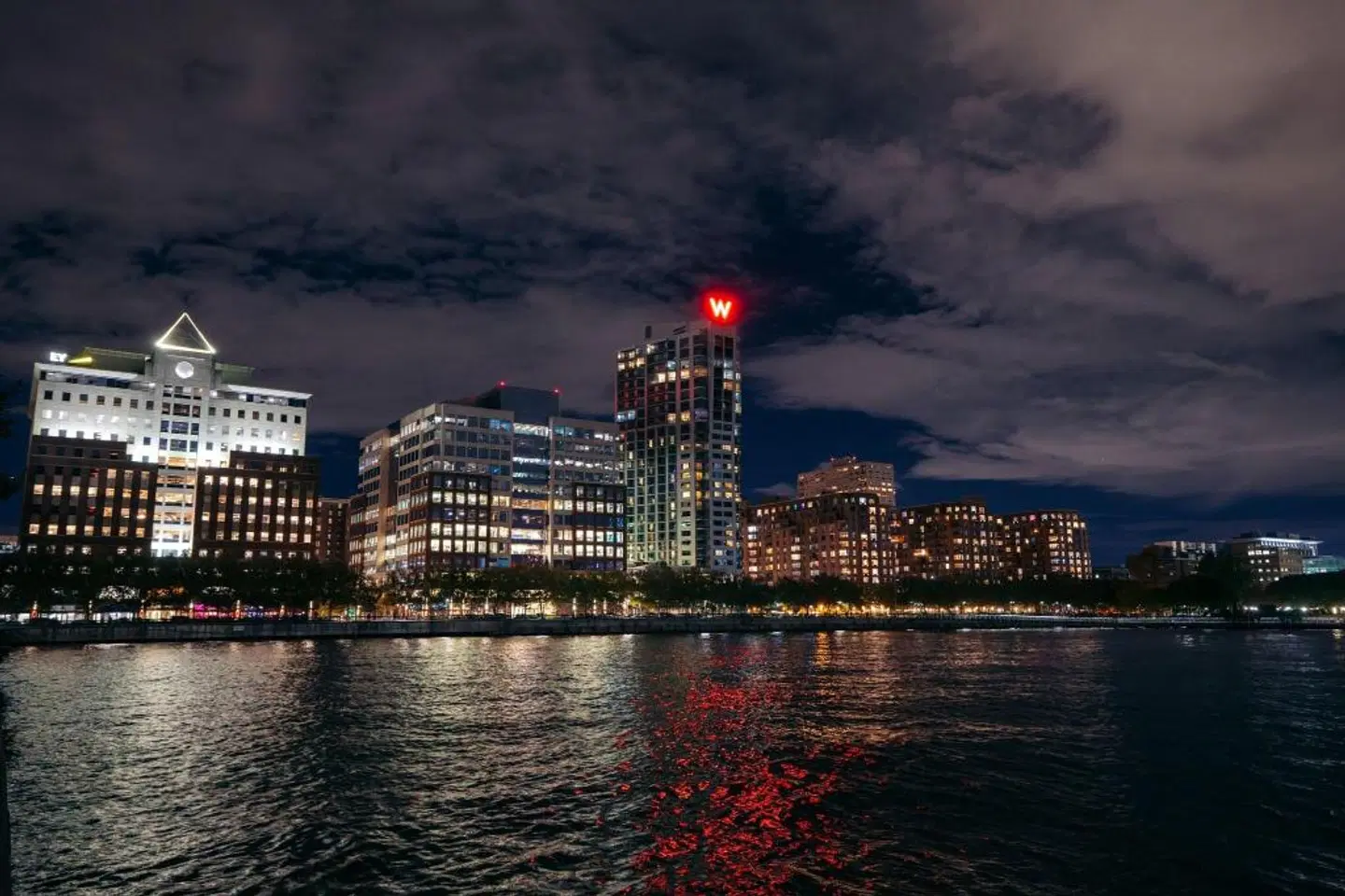 W Hoboken EXTERIOR