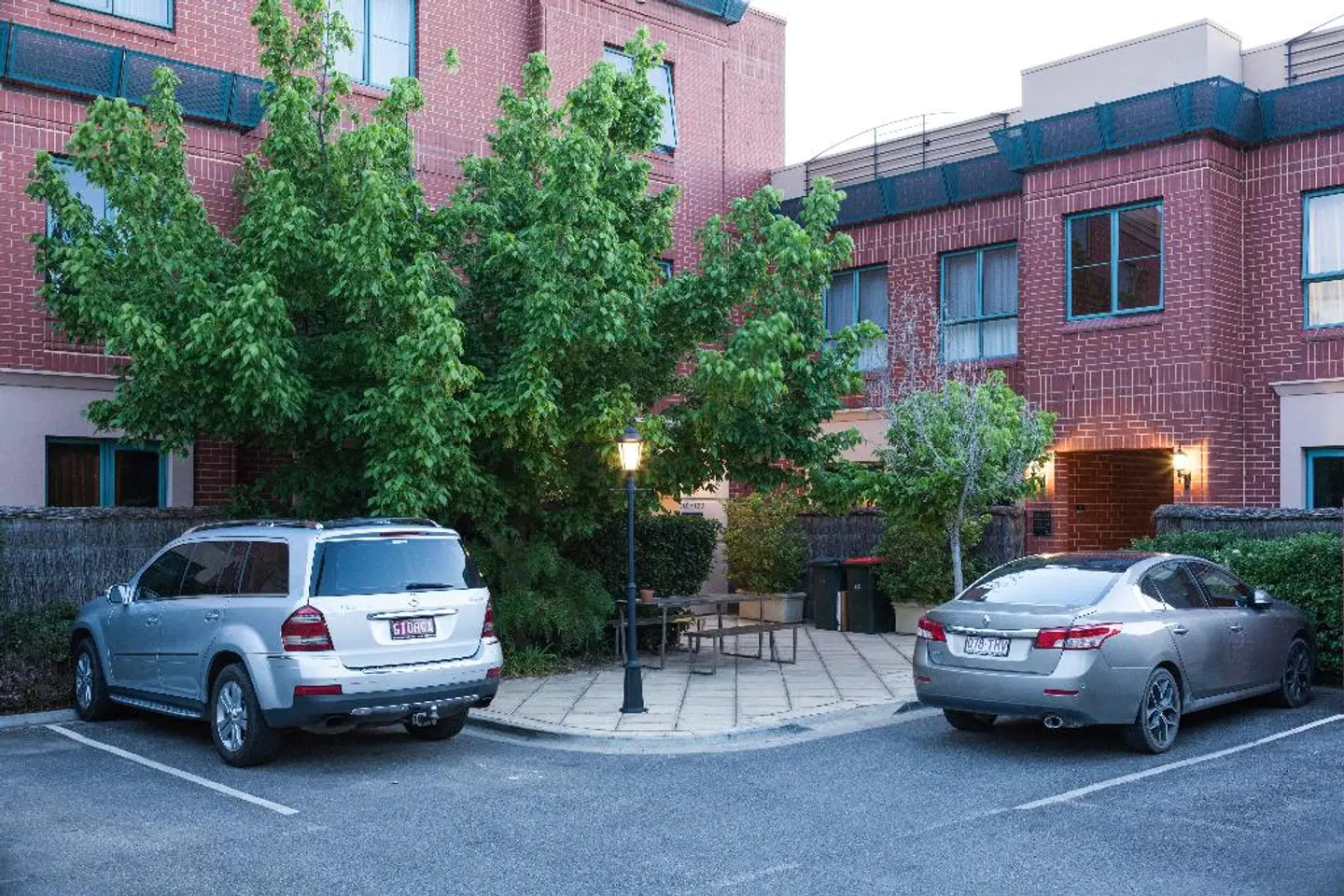 Majestic Tynte Street Apartments EXTERIOR