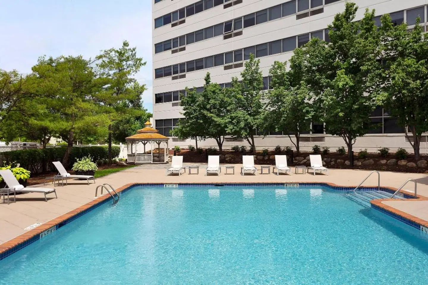 Delta Hotels by Marriott Woodbridge OUTDOOR_POOL