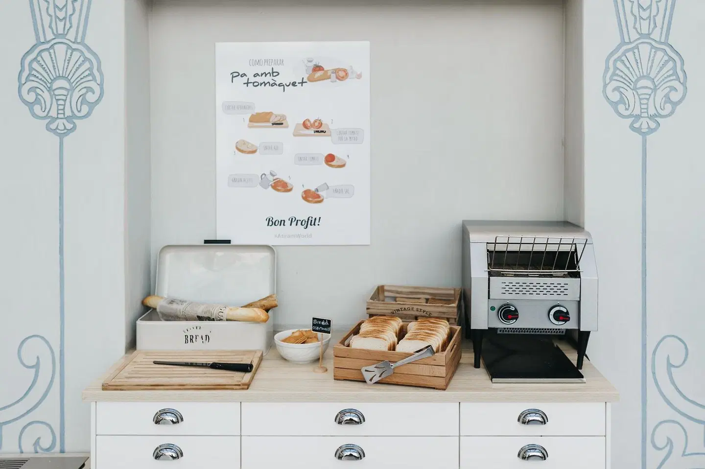 Oriente Atiram ROOM_EXAMPLE