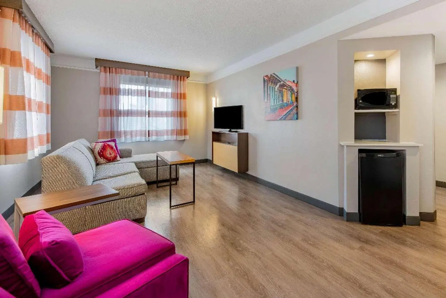 La Quinta Inn & Suites New Orleans Downtown ROOM_EXAMPLE