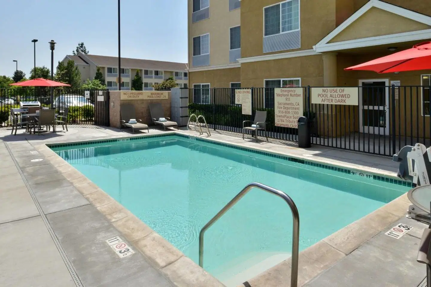 TownePlace Suites by Marriott Sacramento Cal Expo OUTDOOR_POOL