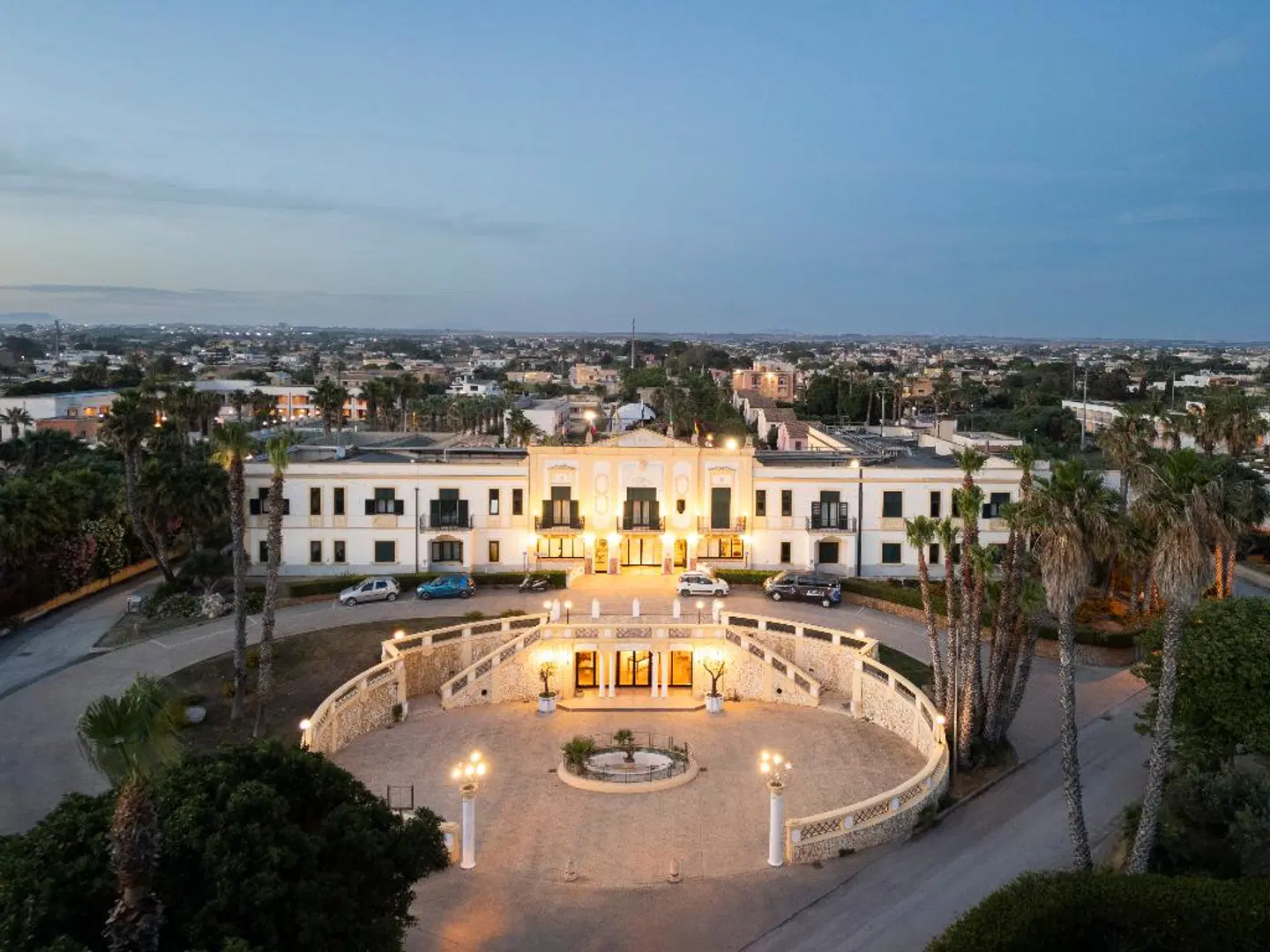 Delfino Beach Hotel EXTERIOR
