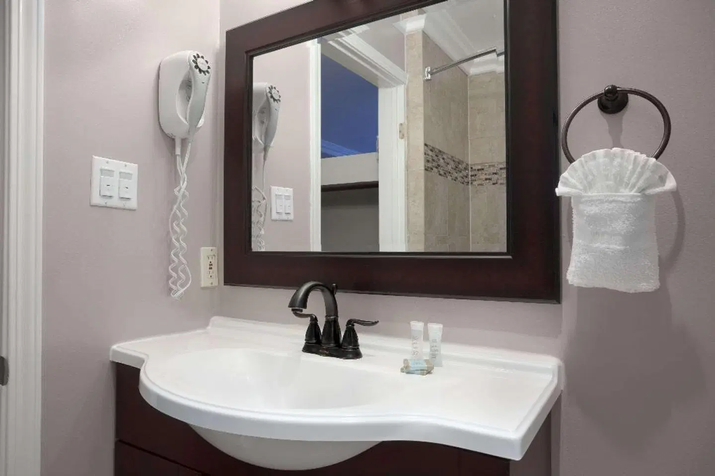 Travelodge Santa Maria Badezimmer