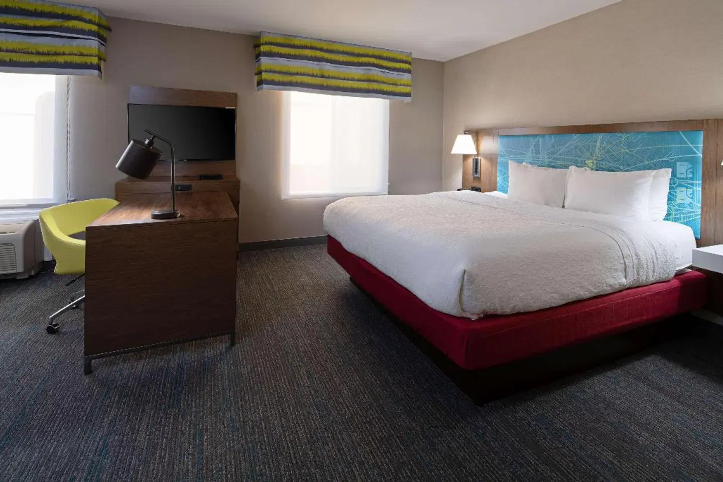Hampton Inn Visalia ROOM_EXAMPLE