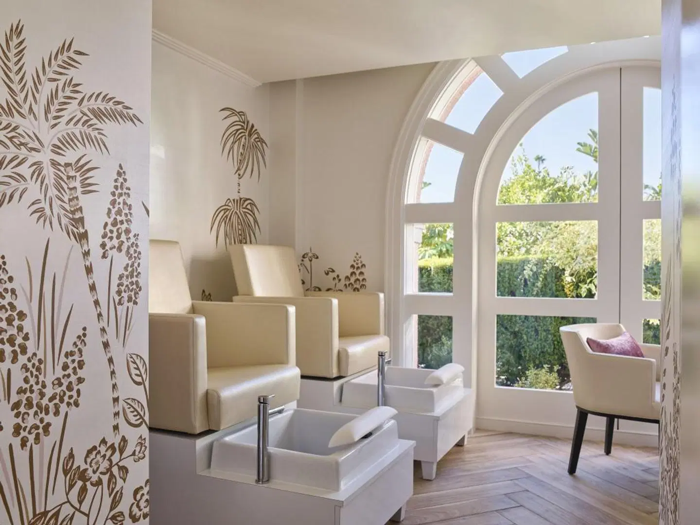 The Beverly Hills Hotel - Dorchester Collection LOUNGE_LOBBY