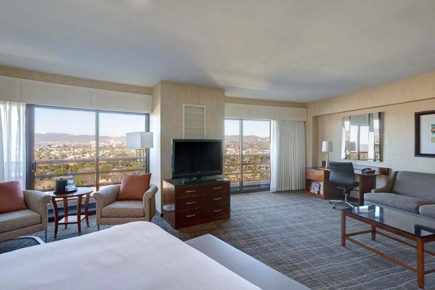 Marina del Rey Marriott ROOM_EXAMPLE