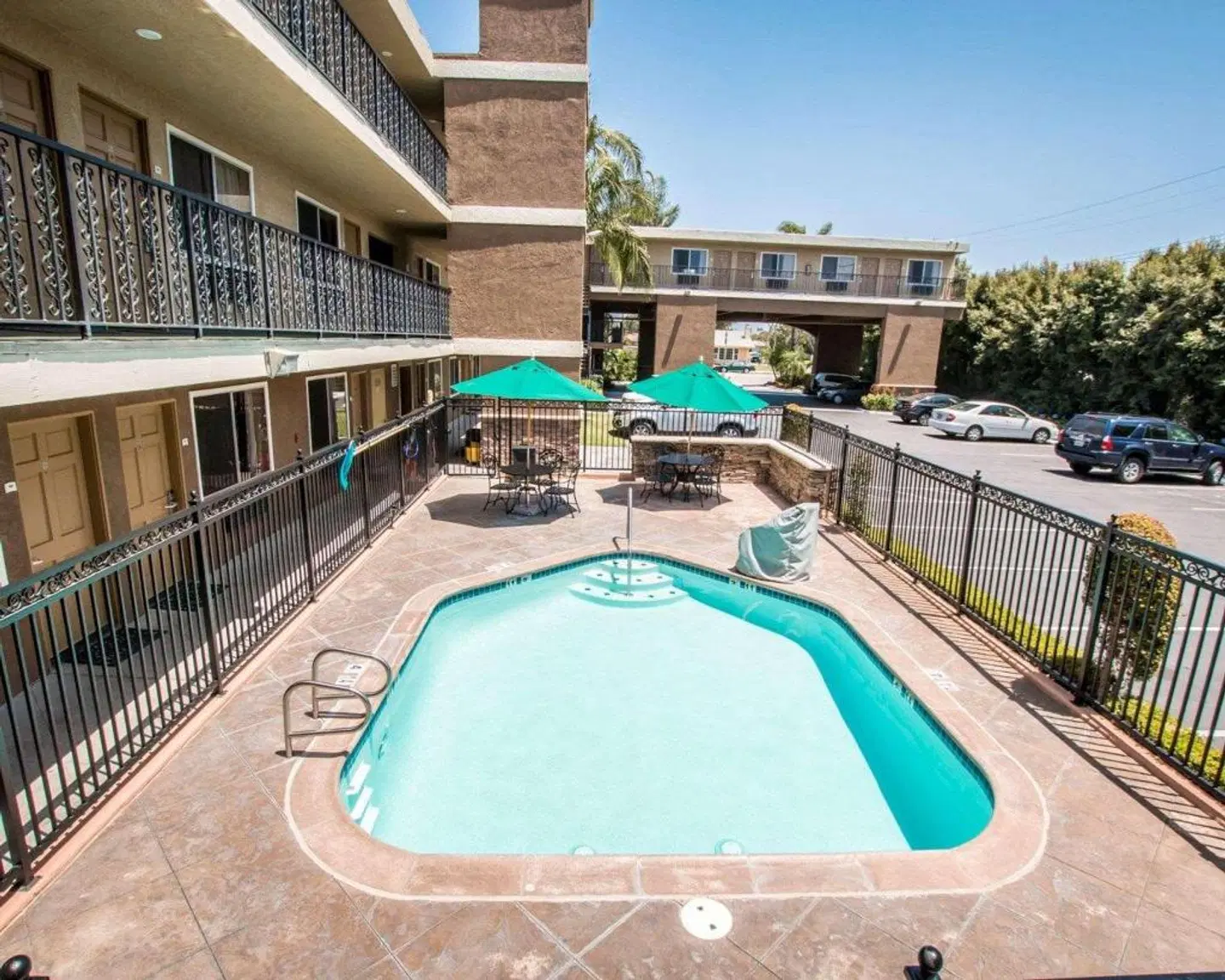 Quality Inn & Suites Anaheim Maingate Terrasse