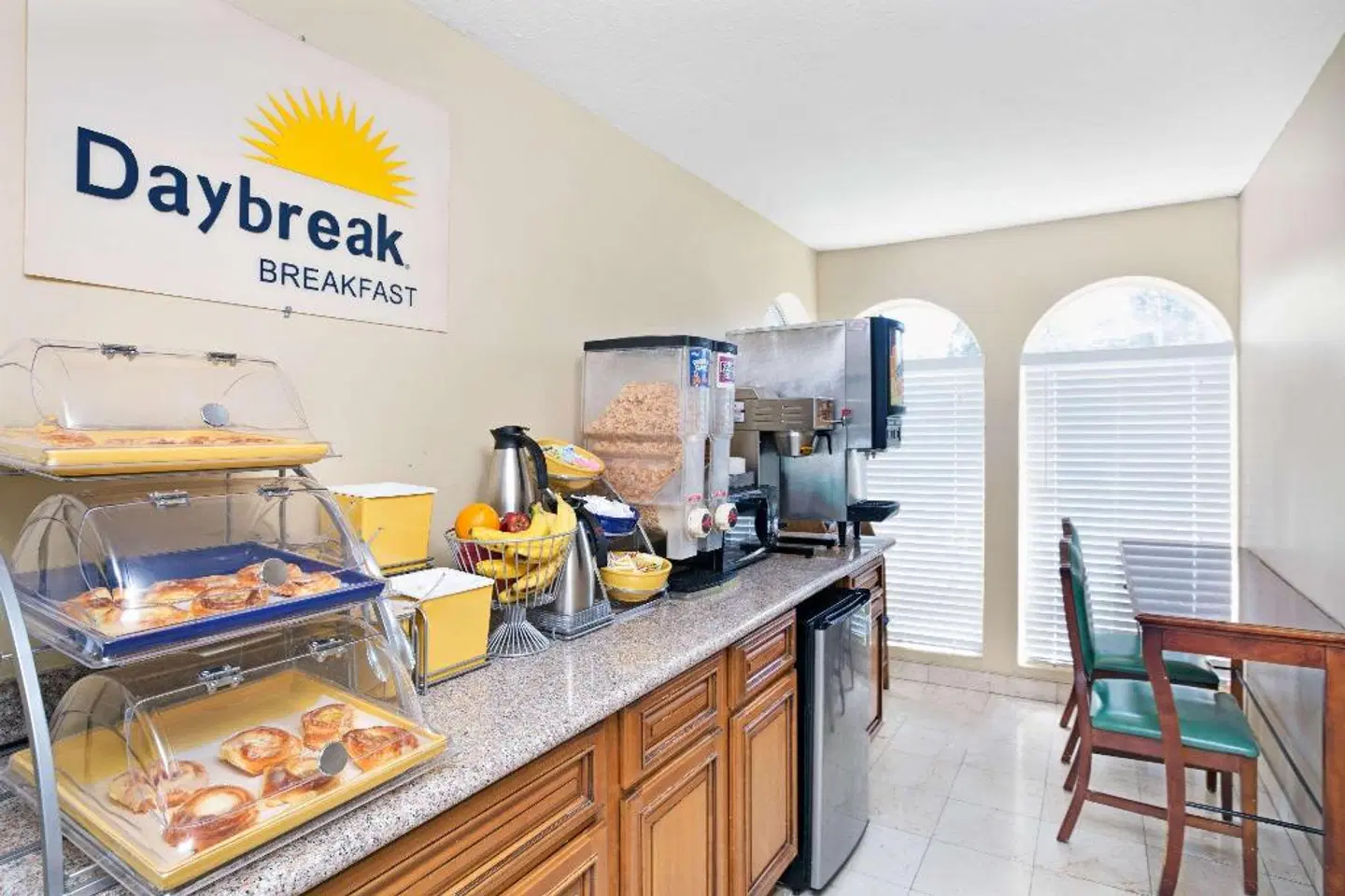 Days Inn by Wyndham San Jose Convention Center ROOM_EXAMPLE