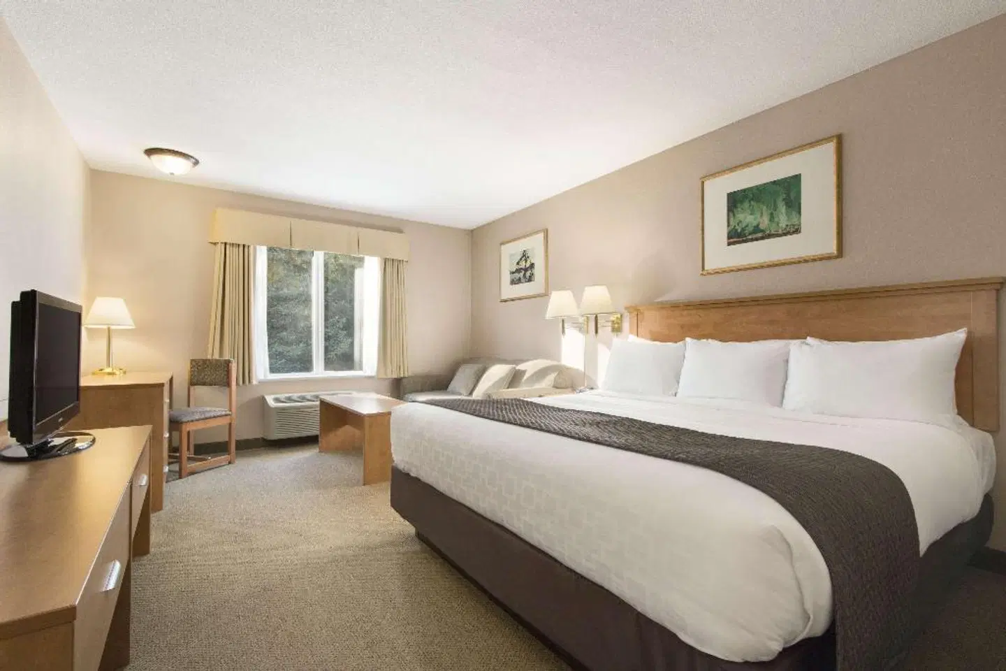 Days Inn & Suites by Wyndham Thunder Bay ROOM_EXAMPLE