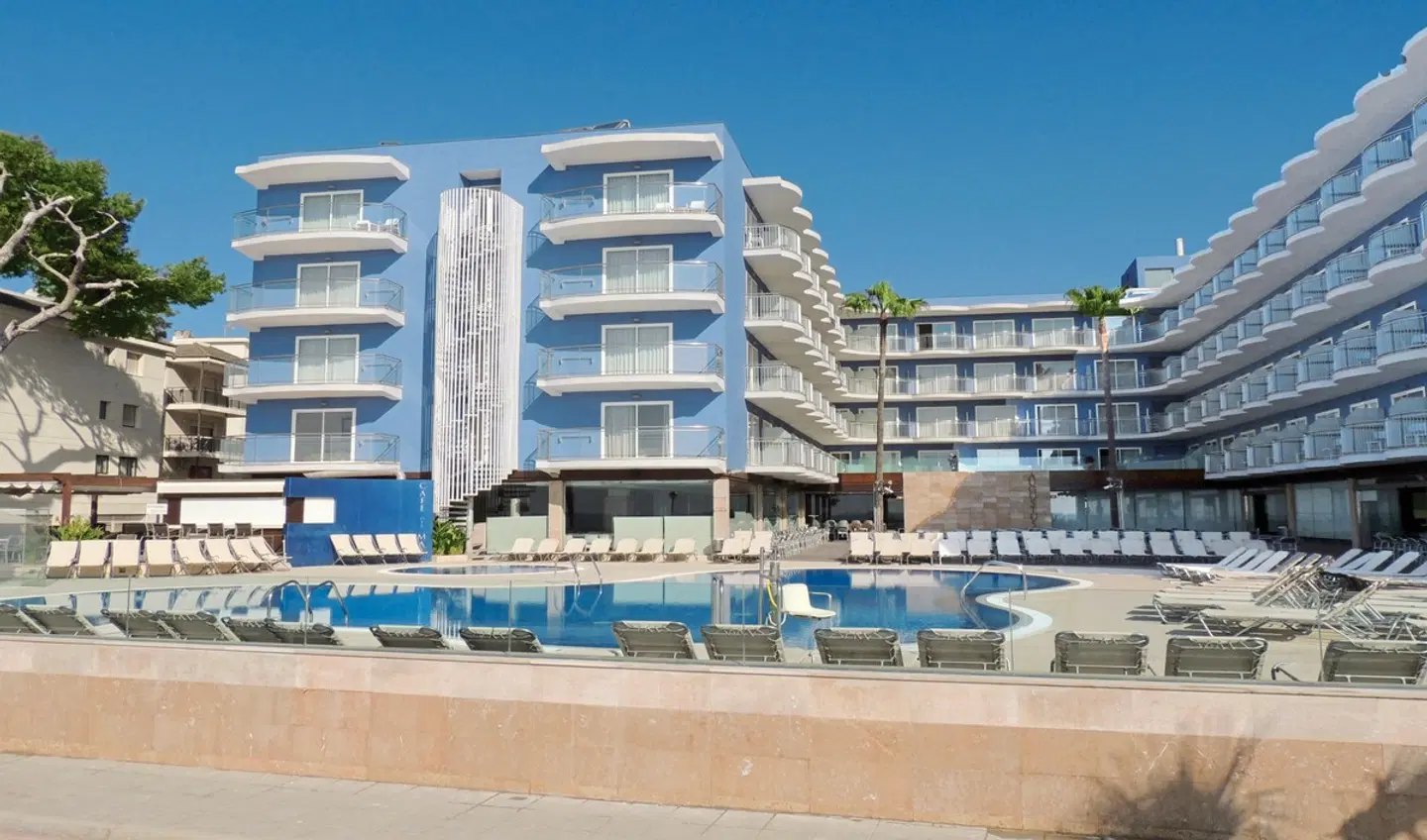 Hotel Augustus EXTERIOR