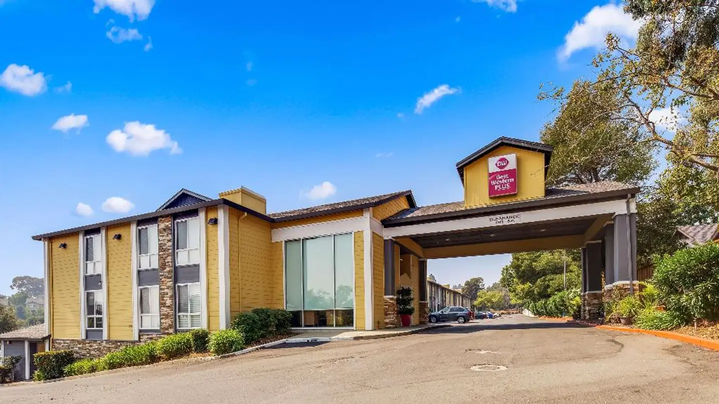 Best Western PLUS Heritage Inn - Benicia EXTERIOR