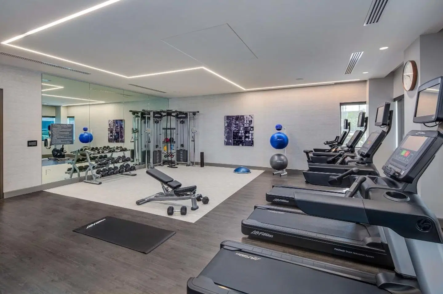 AC Hotel by Marriott Los Angeles South Bay SPORTS_AND_LEISURE