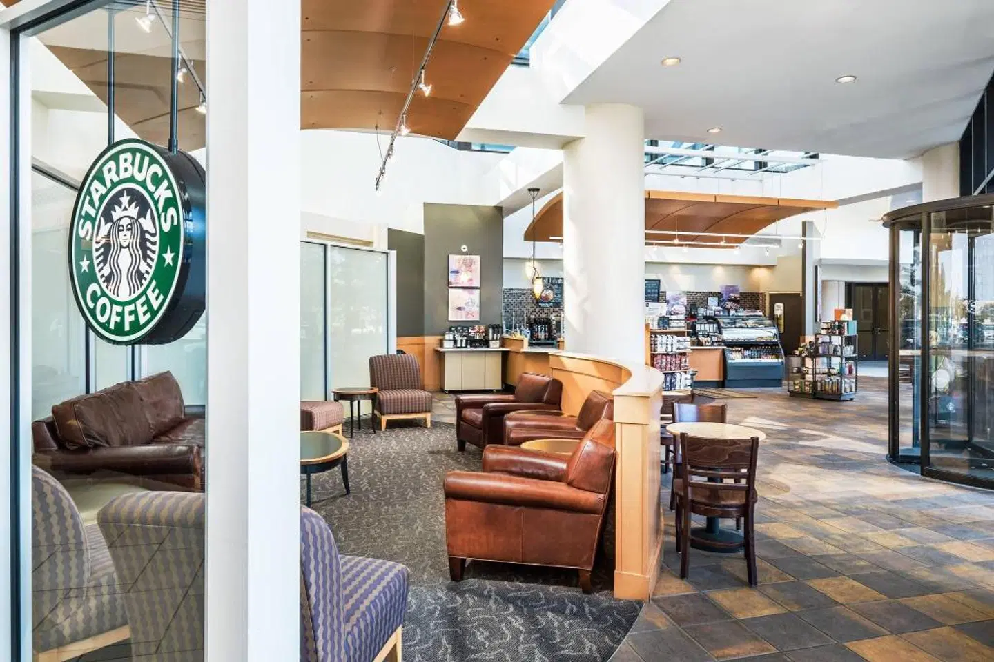 Sheraton Edison LOUNGE_LOBBY