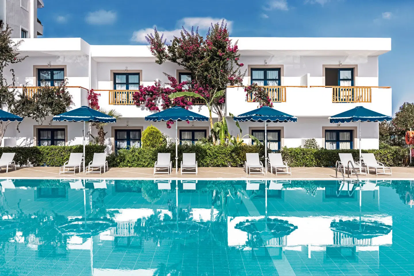 Mitsis Ramira OUTDOOR_POOL