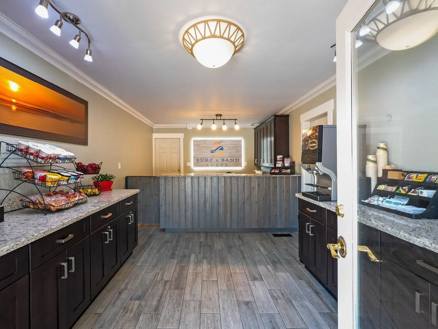 Surf and Sand Lodge LOUNGE_LOBBY