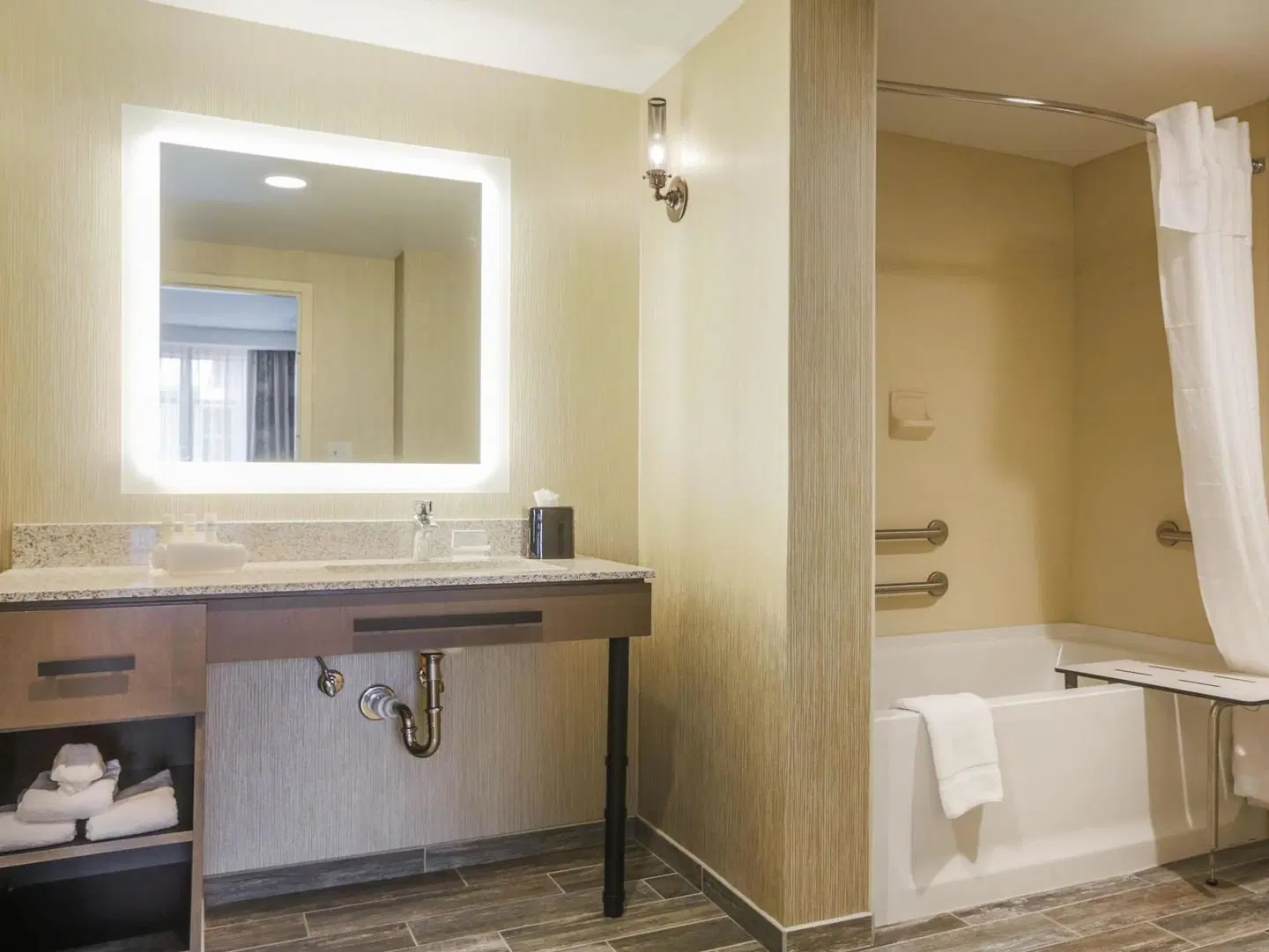 Homewood Suites By Hilton Charleston Historic District Badezimmer