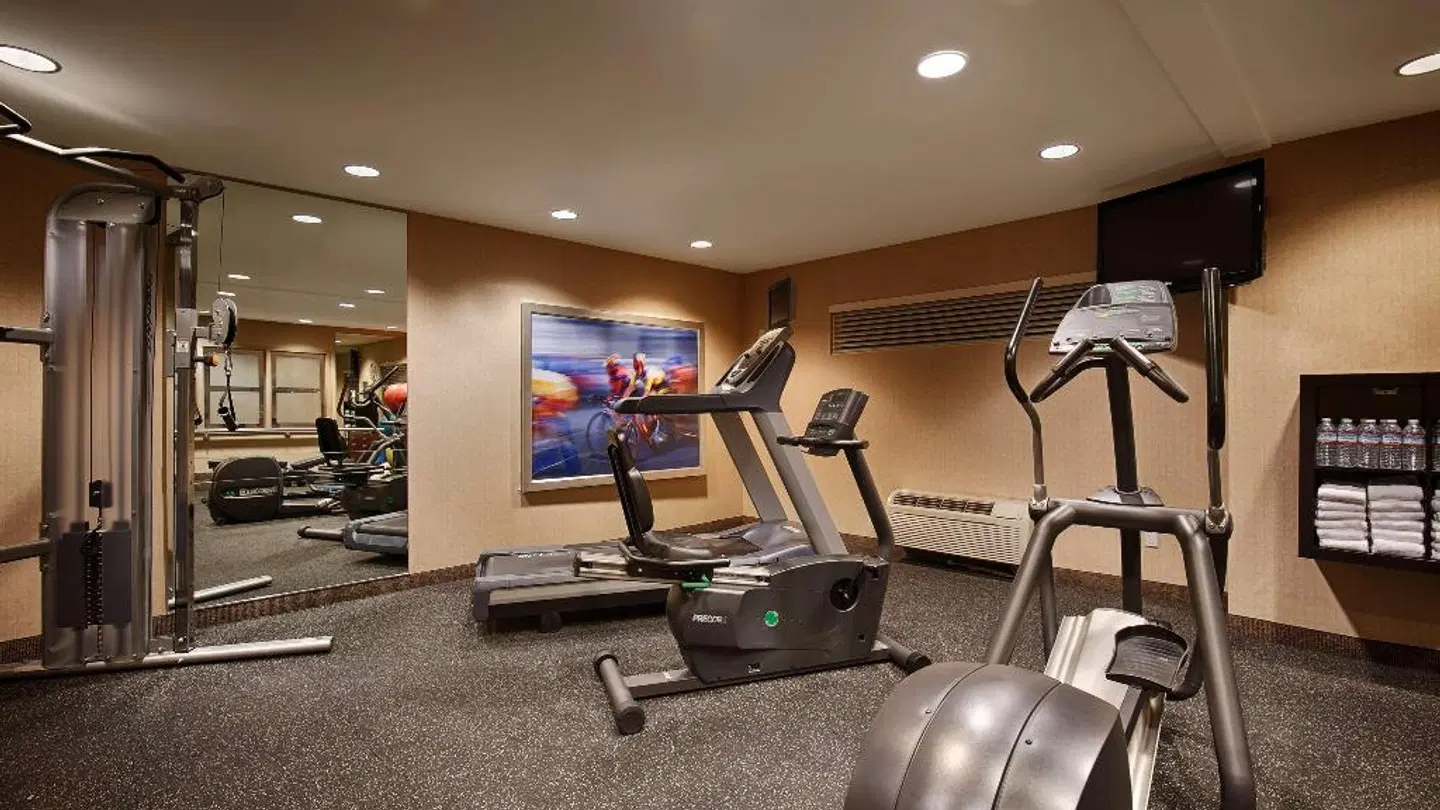 Best Western Plus Bayside Hotel SPORTS_AND_LEISURE