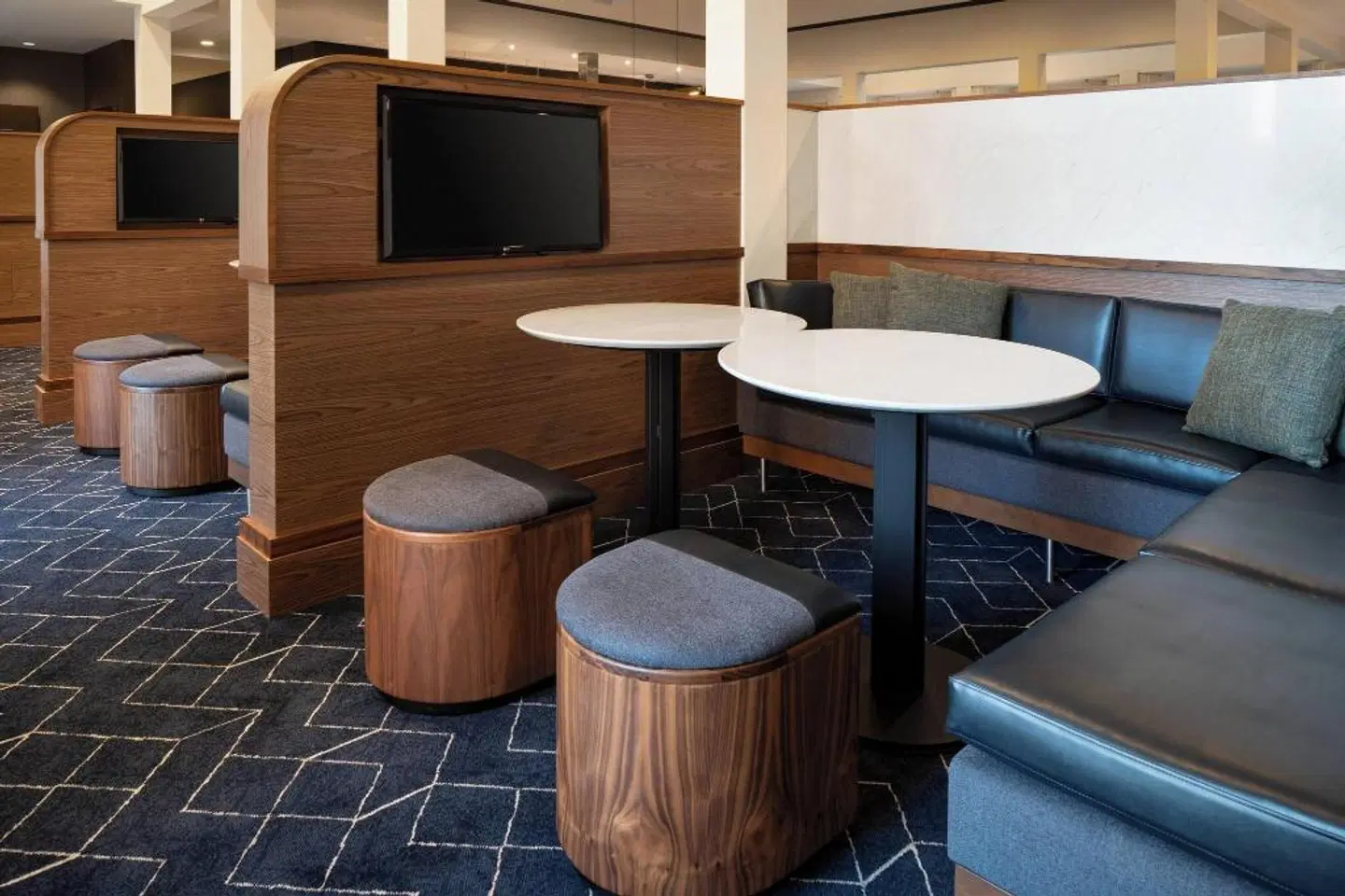 Courtyard by Marriott Bakersfield ROOM_EXAMPLE