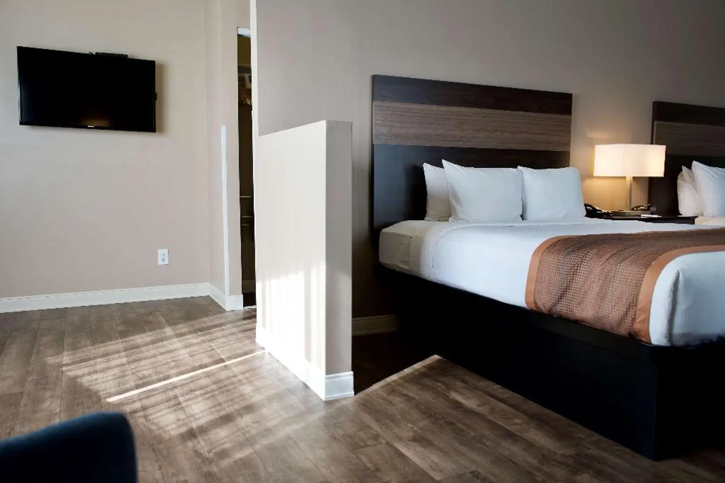 Best Western China Lake Inn ROOM_EXAMPLE