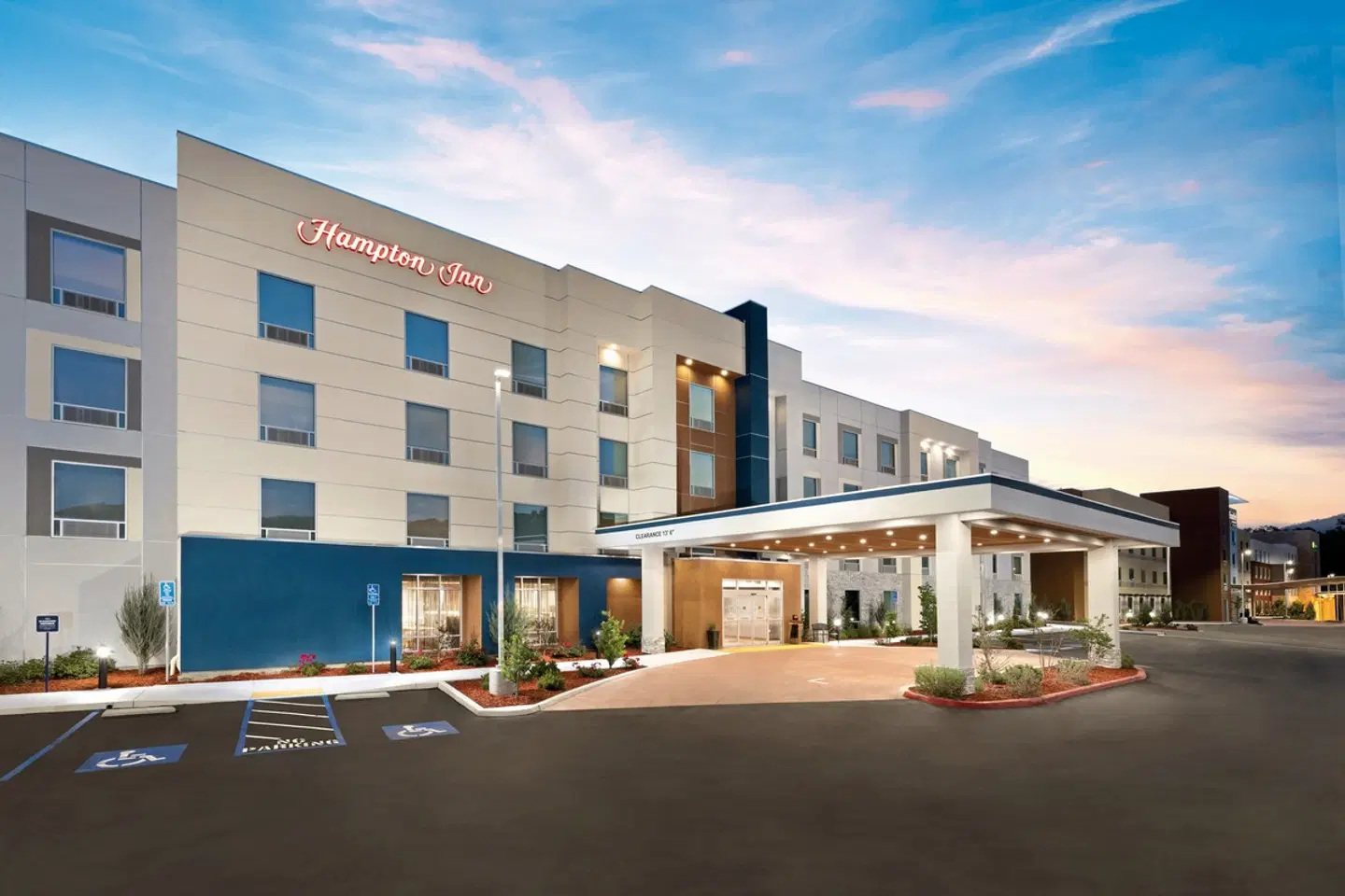 Hampton Inn Oakhurst-Yosemite EXTERIOR