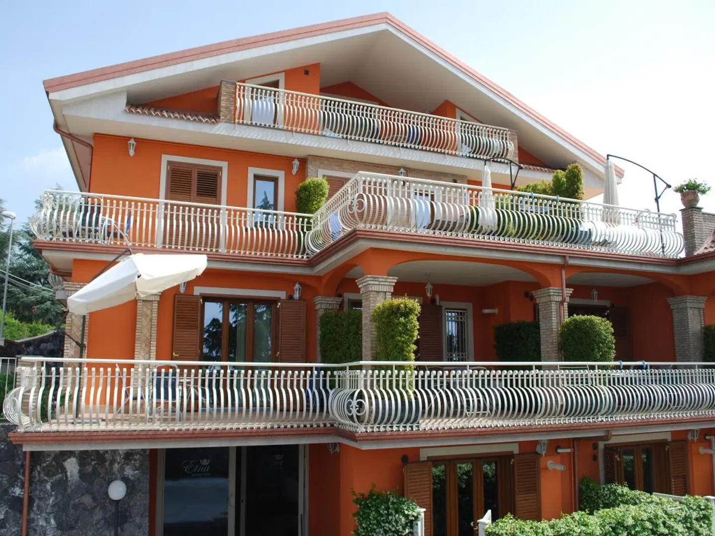 Etna Royal View EXTERIOR