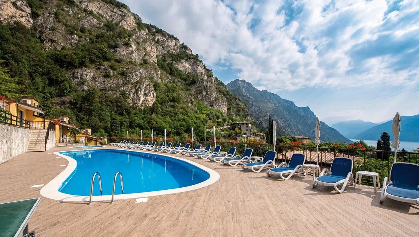 Residence Oasi OUTDOOR_POOL