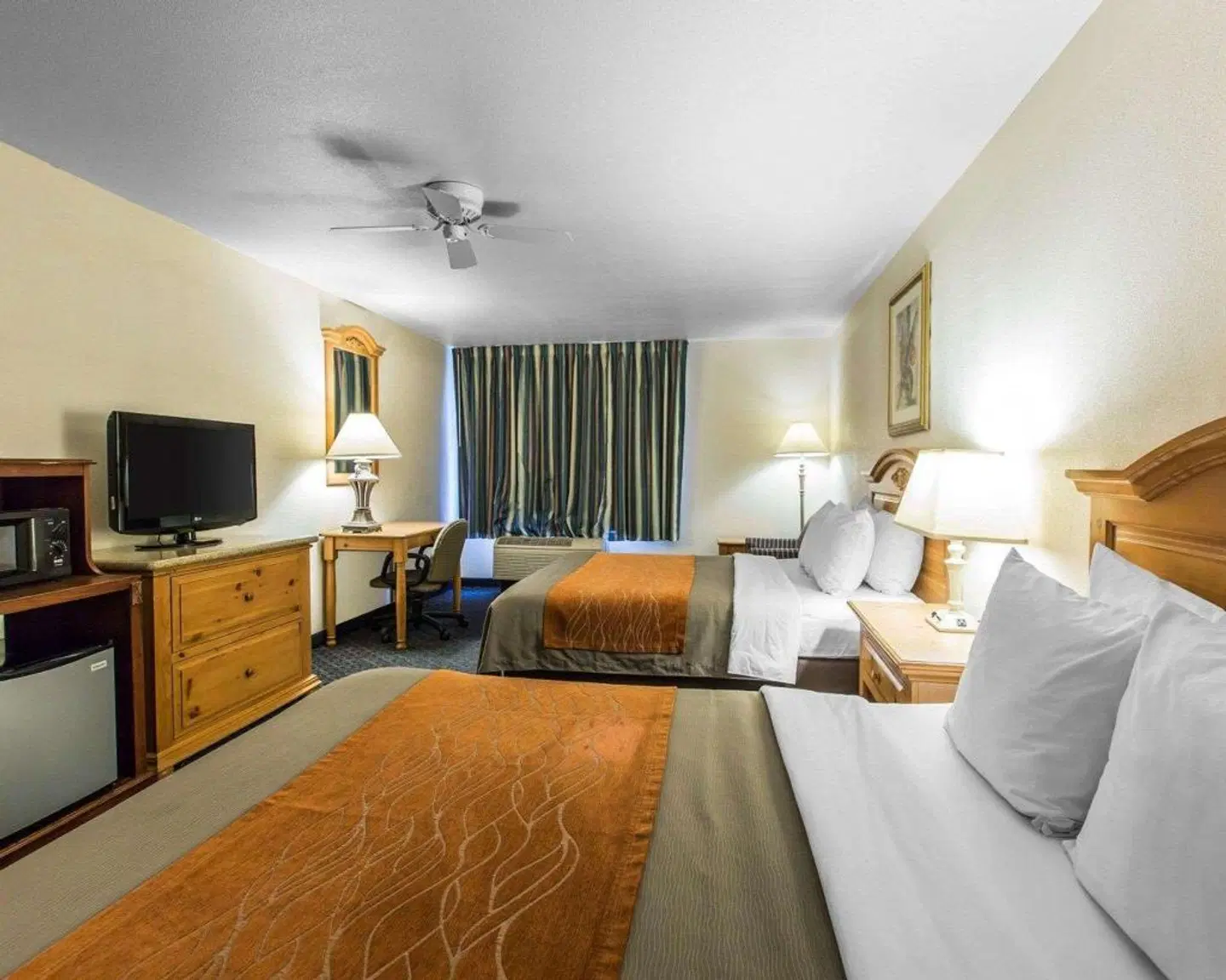 Comfort Inn & Suites Sequoia Kings Canyon ROOM_EXAMPLE