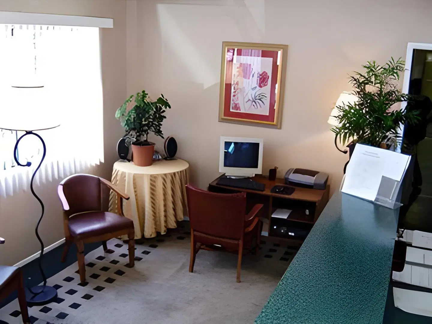 Eden Roc Inn & Suites ROOM_EXAMPLE