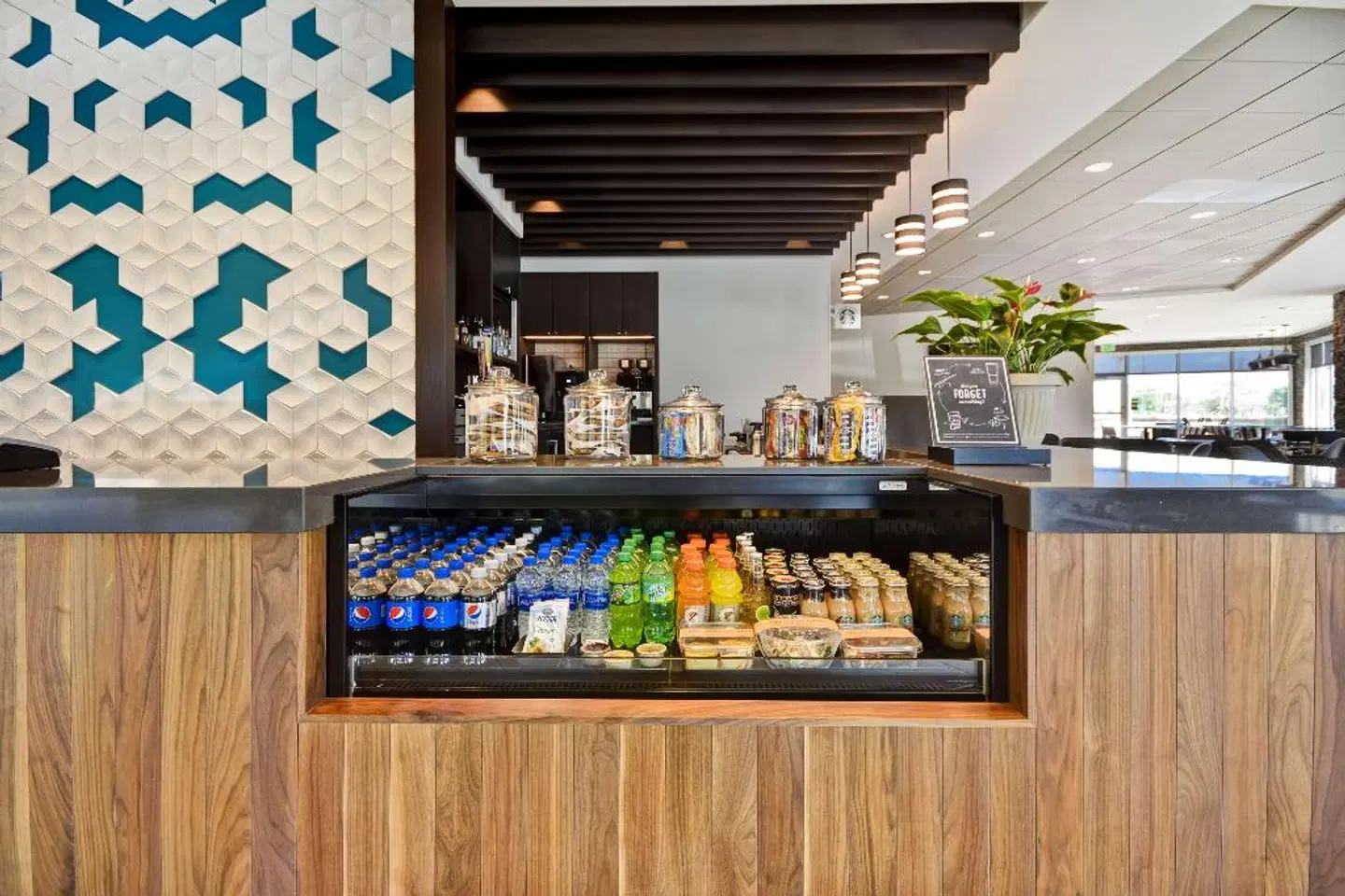 Hyatt Place Fresno Bar