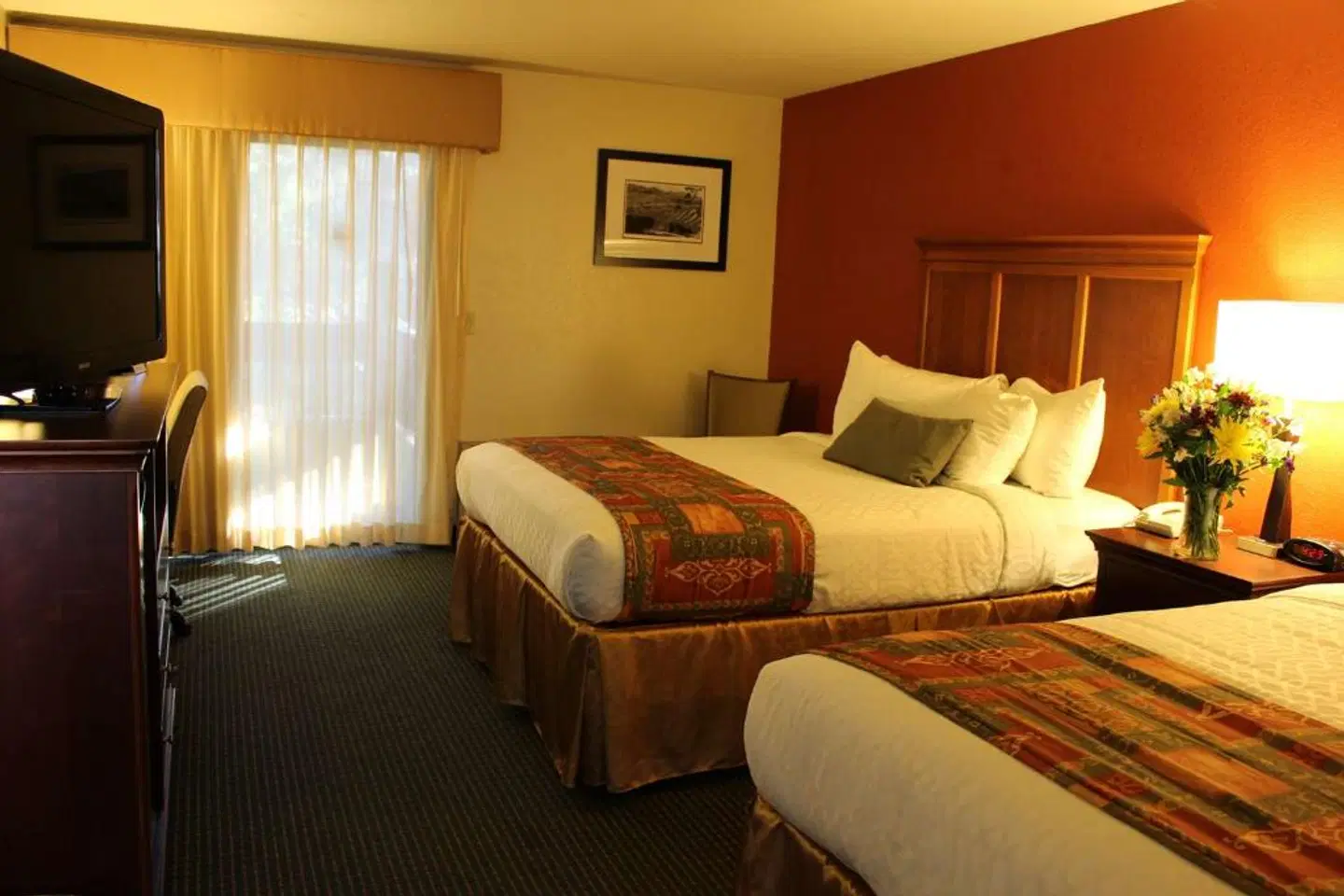 Best Western Plus Sonora Oaks Hotel and Conference Center ROOM_EXAMPLE