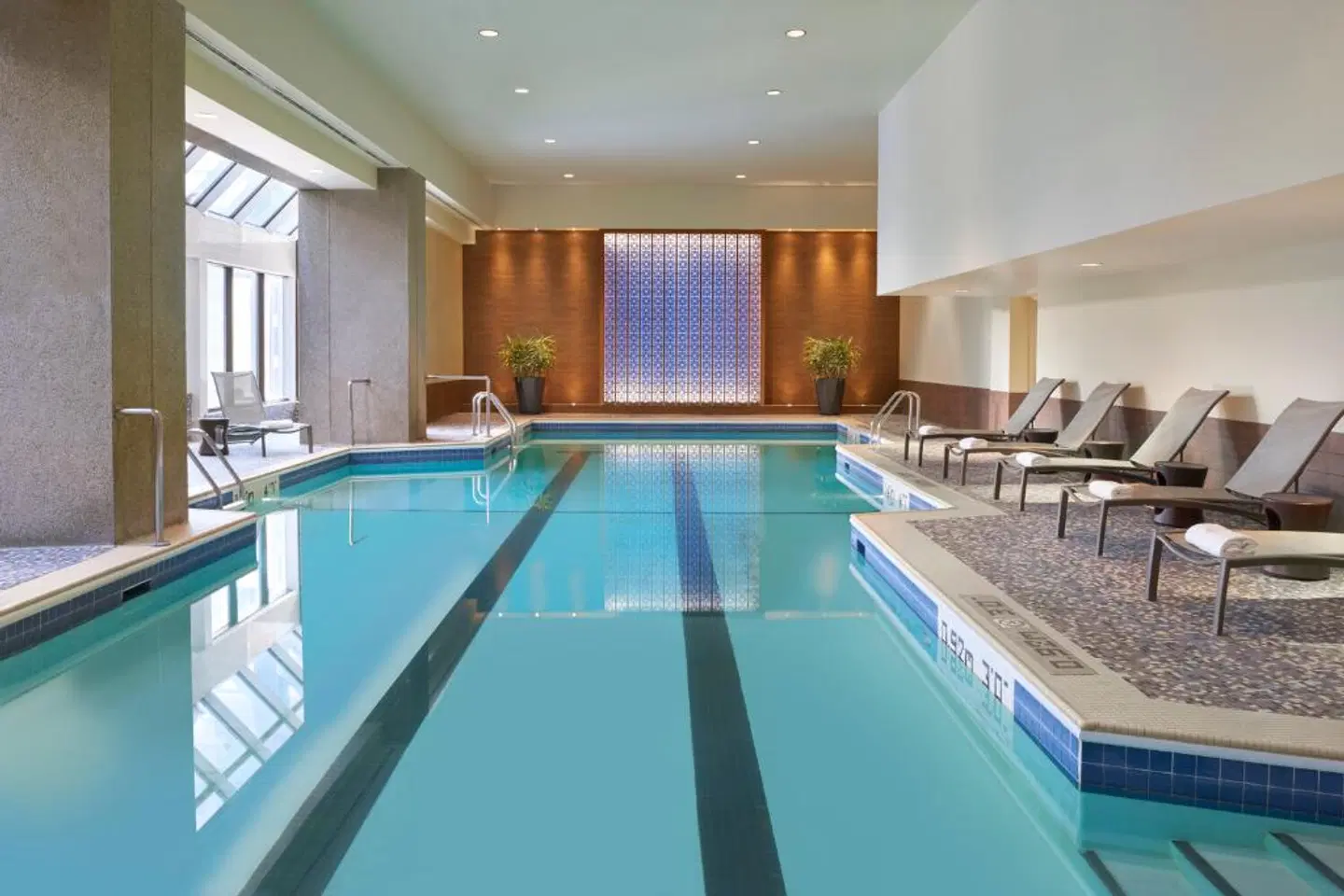 Le Centre Sheraton Montreal Hotel Hallenbad