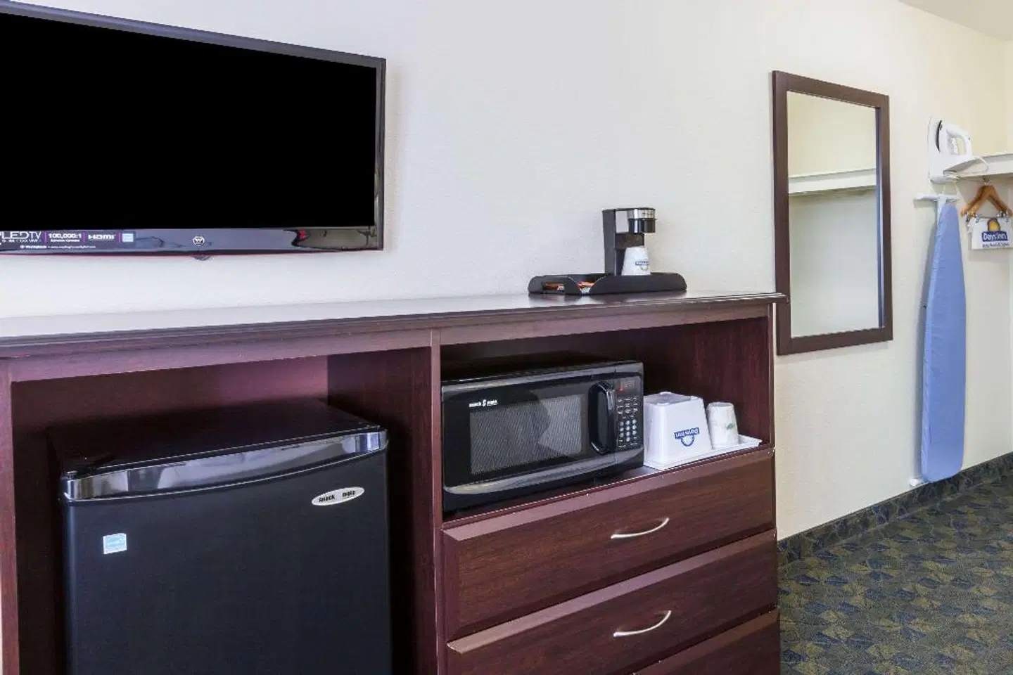 Days Inn by Wyndham Santa Maria ROOM_EXAMPLE