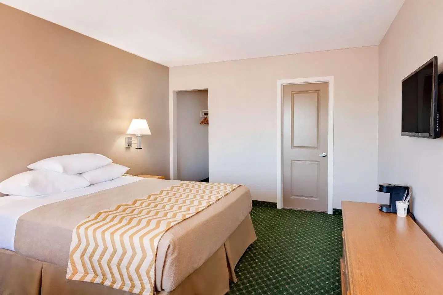 Travelodge by Wyndham Eureka ROOM_EXAMPLE