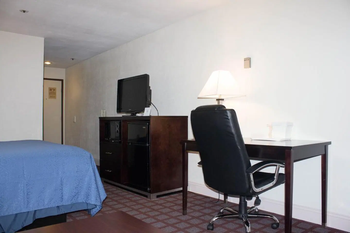 Quality Inn near Mammoth Mountain Ski Resort ROOM_EXAMPLE